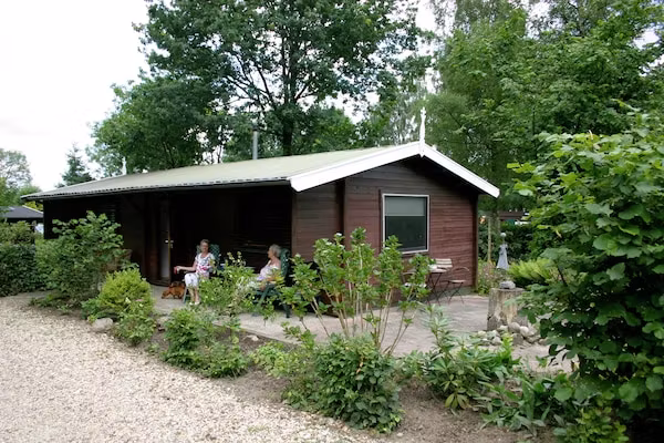 Chaletpark Kuiperberg 1 in Ootmarsum - Foto 1 van 37