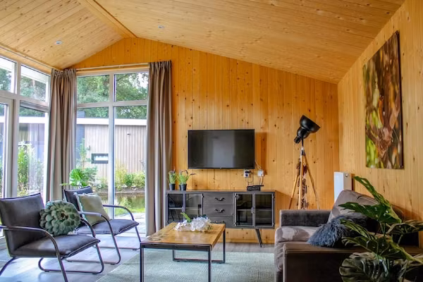 Vakantiepark De Rimboe & De Woeste Hoogte 27 in Hoenderloo - Foto 2 van 40