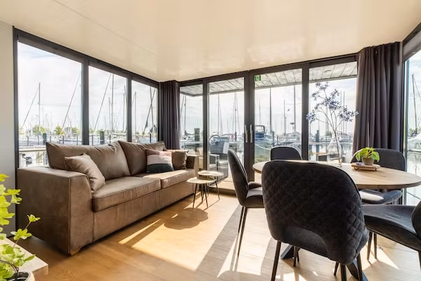 Wave in Volendam - Foto 2 van 40