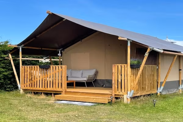 Luxe safaritent op Ameland in Hollum - Foto 1 van 24