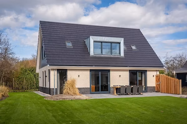 Vakantiepark 't Eibernest Texel 8 in De Cocksdorp - Foto 1 van 29