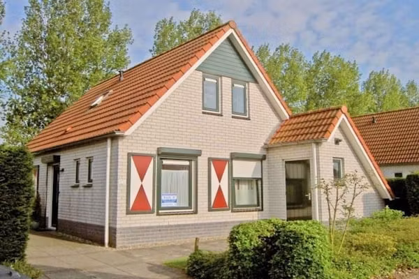 Schoneveld 170 Zeemeeuw Breskens in Breskens - Foto 1 van 40