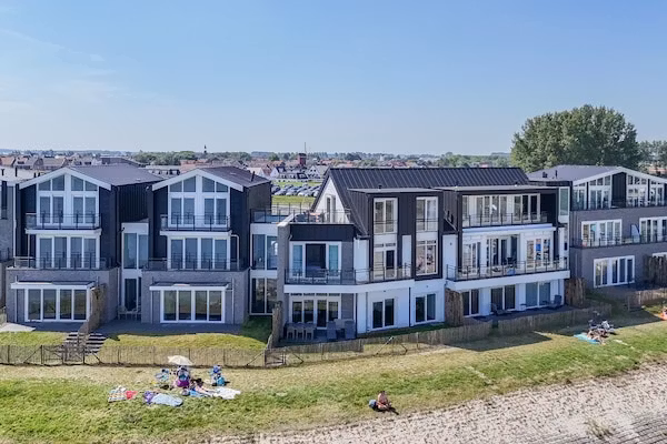 Luxe appartement Vista Maris 'Laguna Beach House' - Havenweg 8-32  Sint-Annaland Oosterschelde in Sint-Annaland - Foto 1 van 87