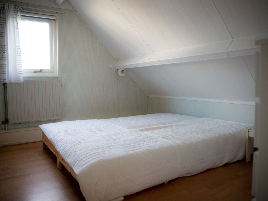 Een slaapkamer van 430992 in Ouddorp