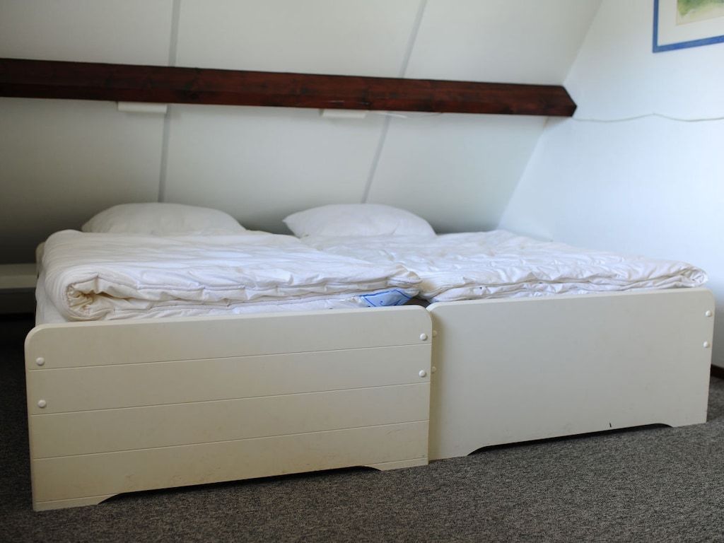 Een slaapkamer van 245448 in Ouddorp