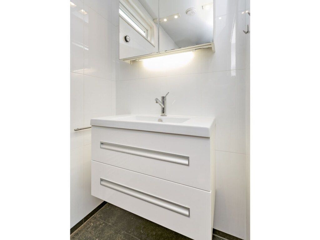 De badkamer van 276387 in Ouddorp