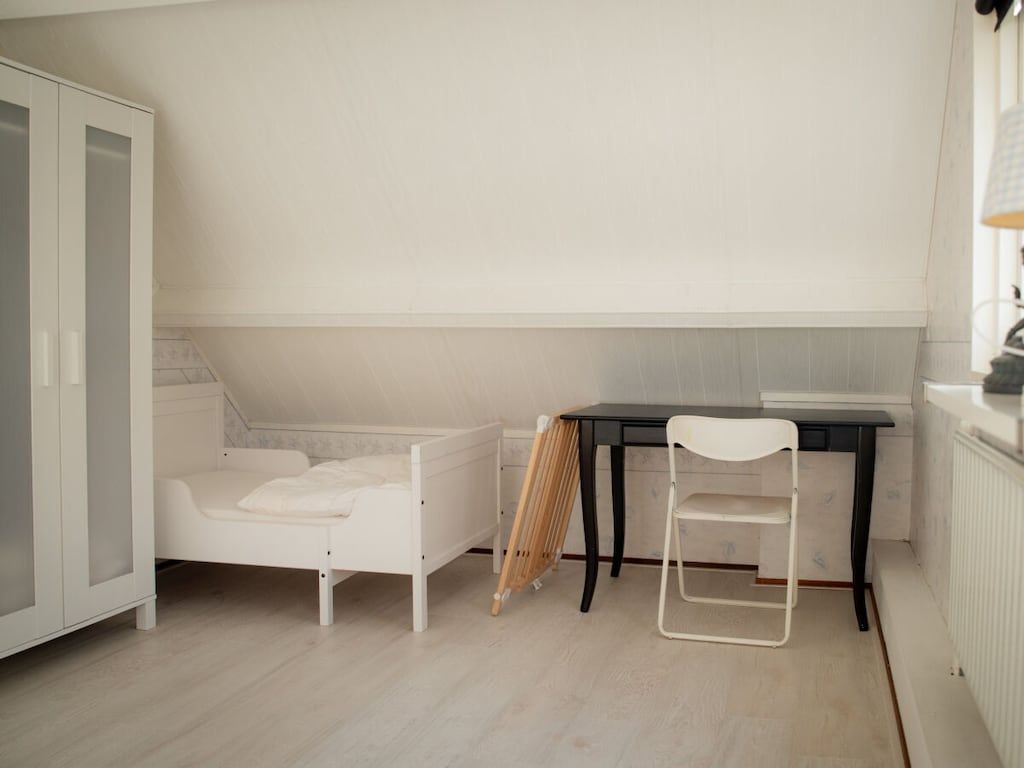 Een slaapkamer van 430992 in Ouddorp