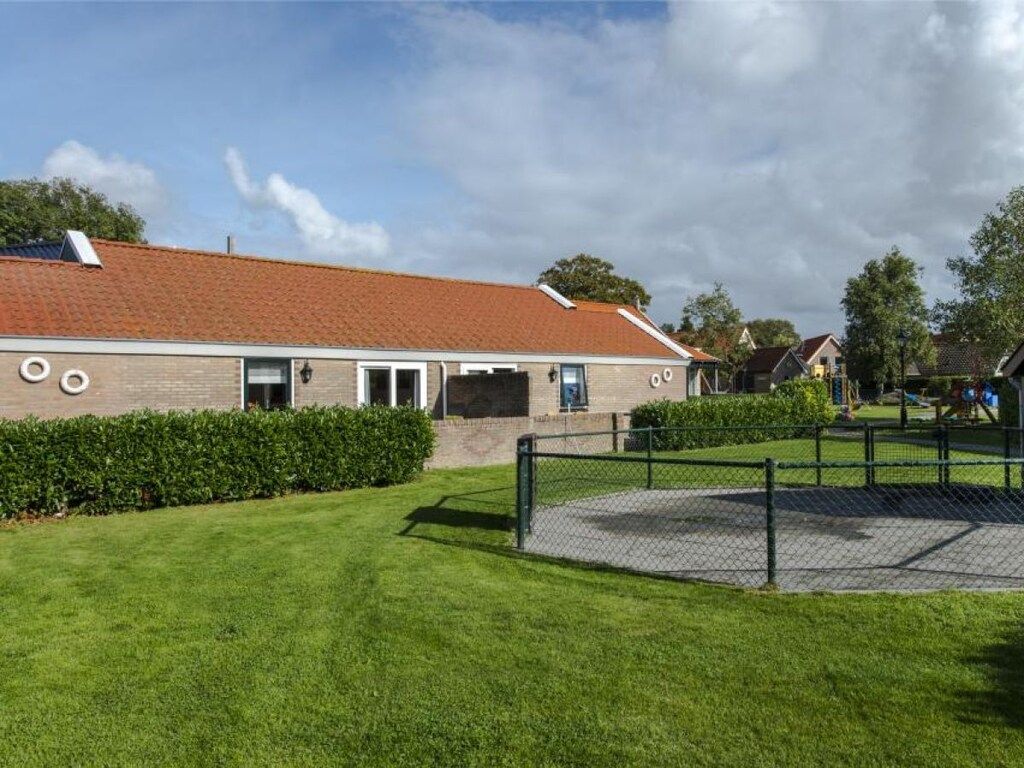 143562 in Nes - Foto 3 van 20