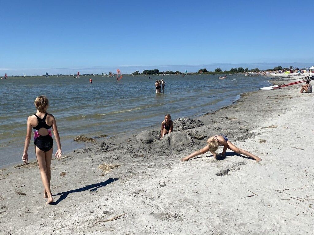 383830 in Makkum - Foto 33 van 40