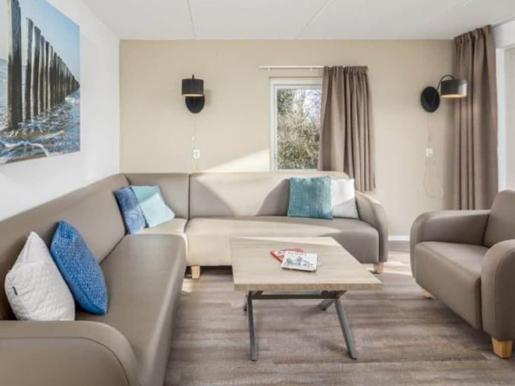 293577 in Vrouwenpolder - Foto 2 van 15