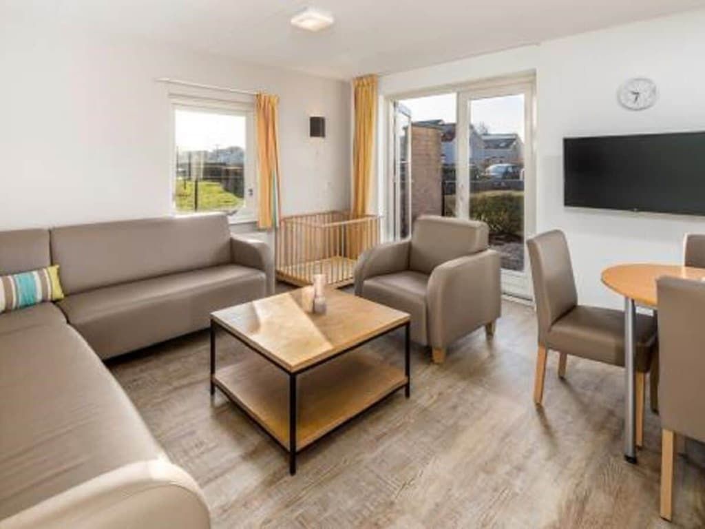 293577 in Vrouwenpolder - Foto 3 van 15