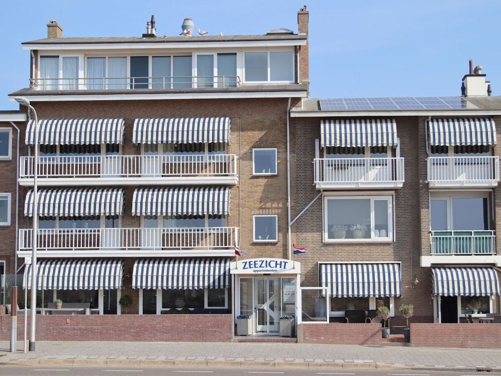 410099 in Katwijk - Foto 2 van 16