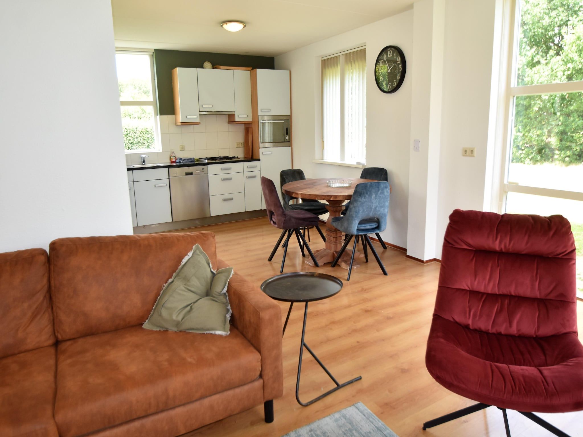 De eetkamer van Horsterwold 22 in Zeewolde