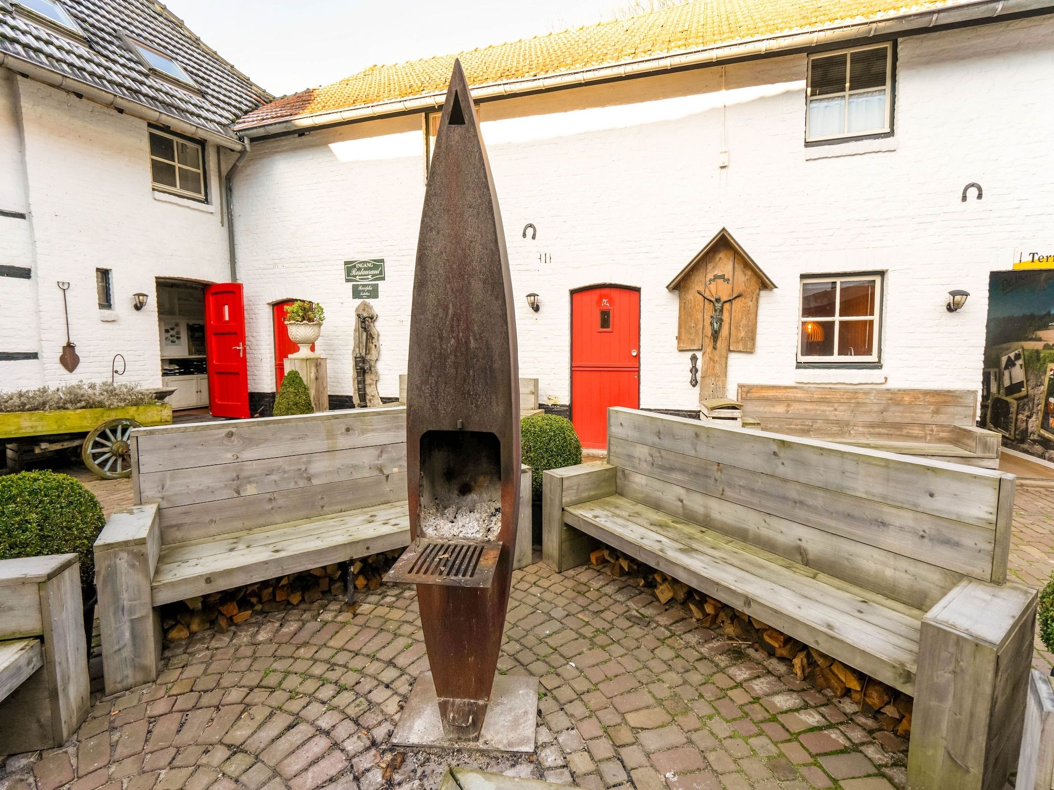 Het terras van Valleyview Cottages - NR02 in Voerendaal