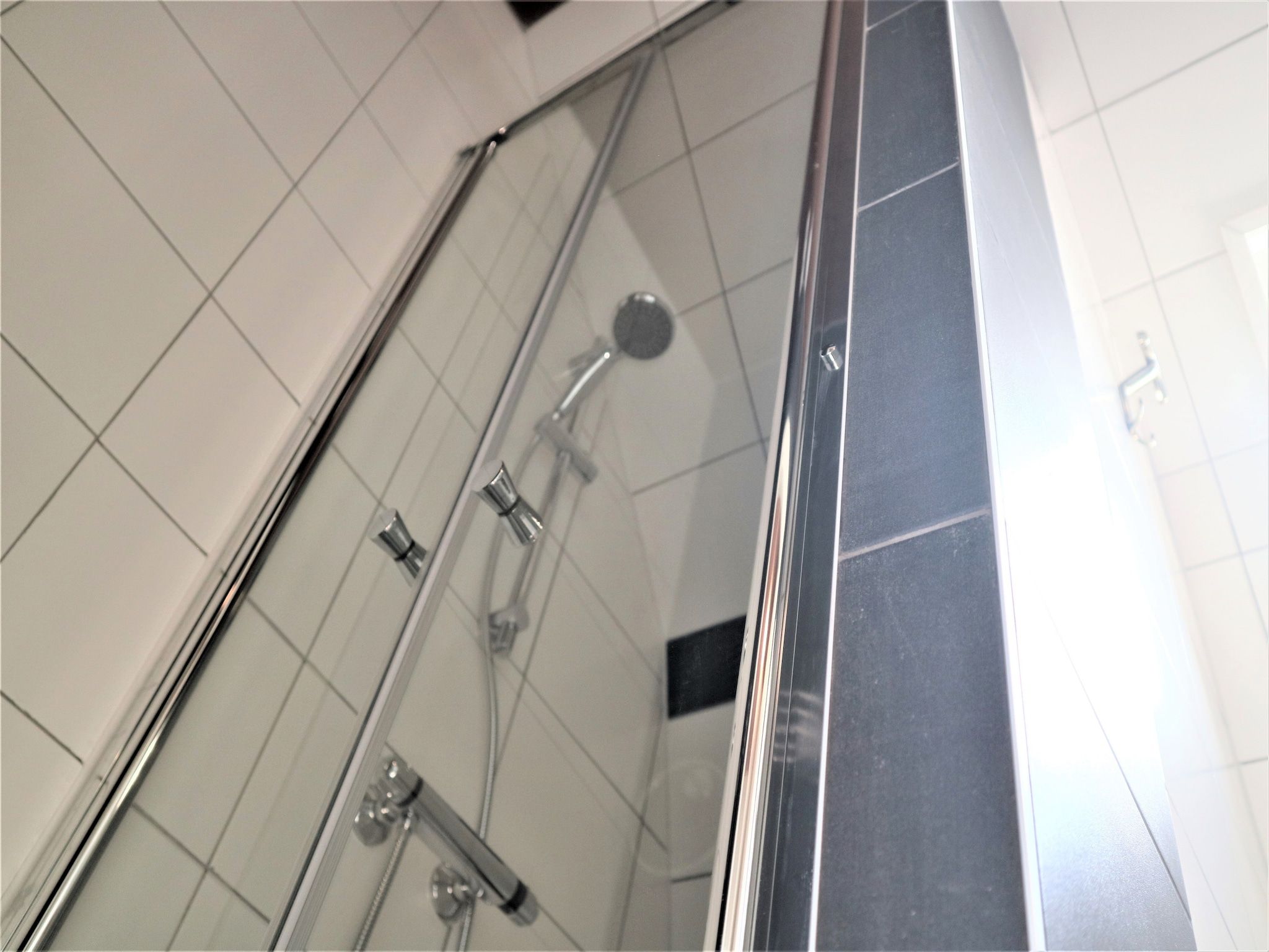 De badkamer van Logies Paal 4 Giethoorn – 3 persoons in Giethoorn