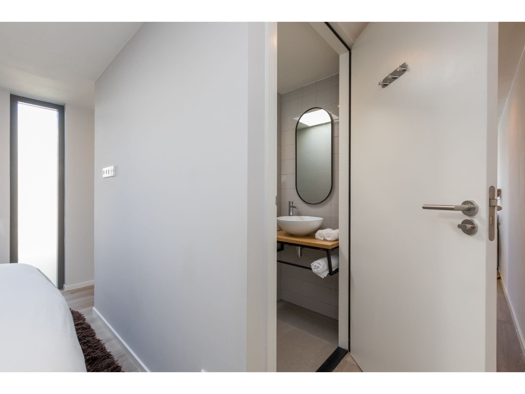 De badkamer van Piet Mondriaanstraat 6a in Domburg