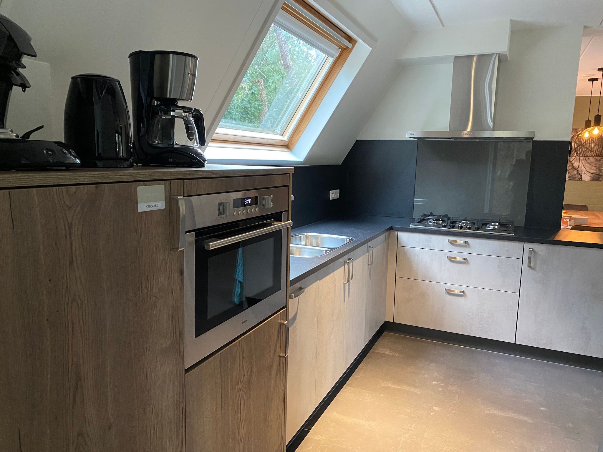 De keuken van Vakantiepark de Katjeskelder 21 in Oosterhout