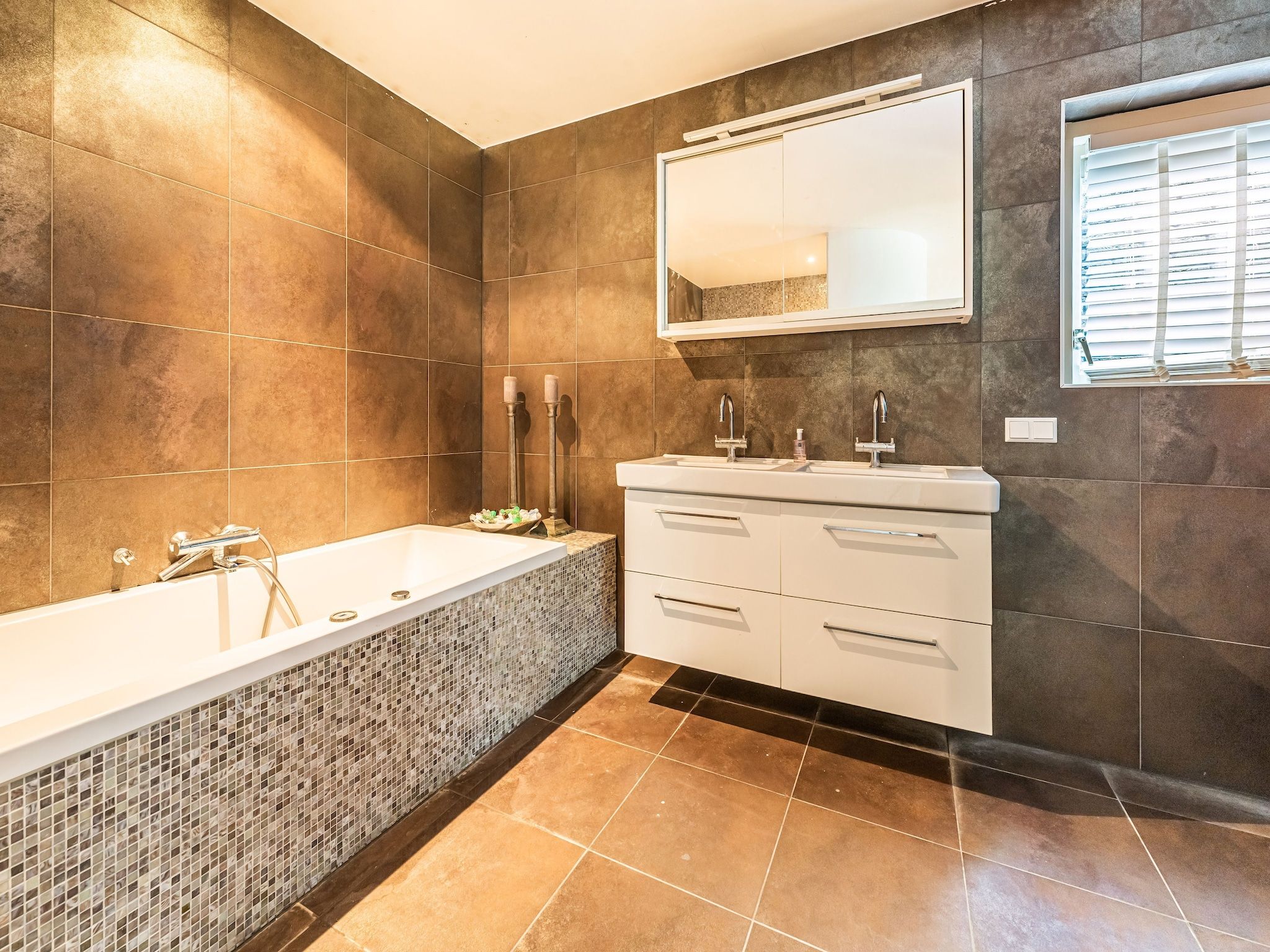 De badkamer van Villa Gabrielle in Bergen