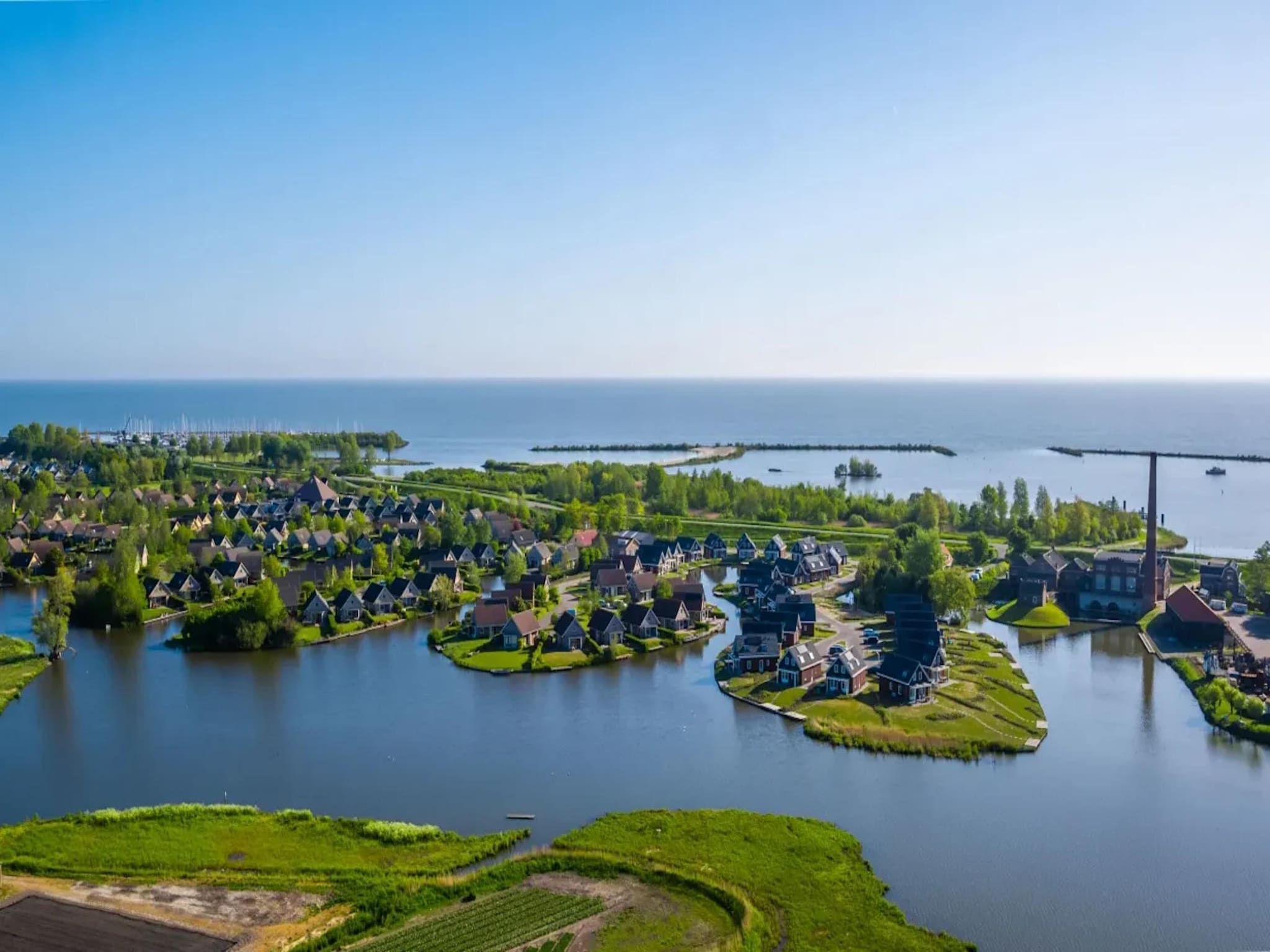 Parkfaciliteiten bij Watervilla 8 in Medemblik