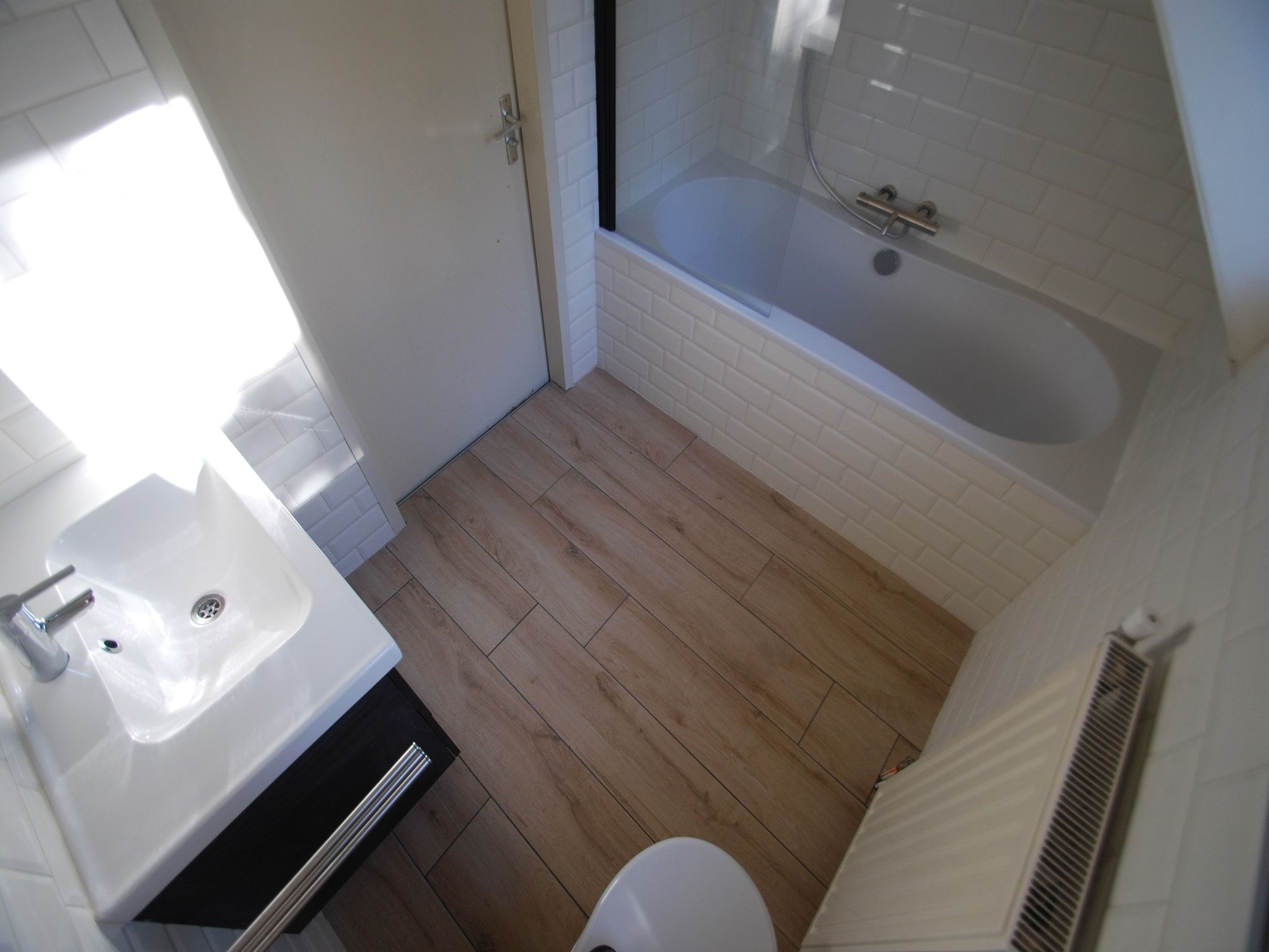 De badkamer van Buitenplaats Berg en Bos nummer 13 in Overijssel