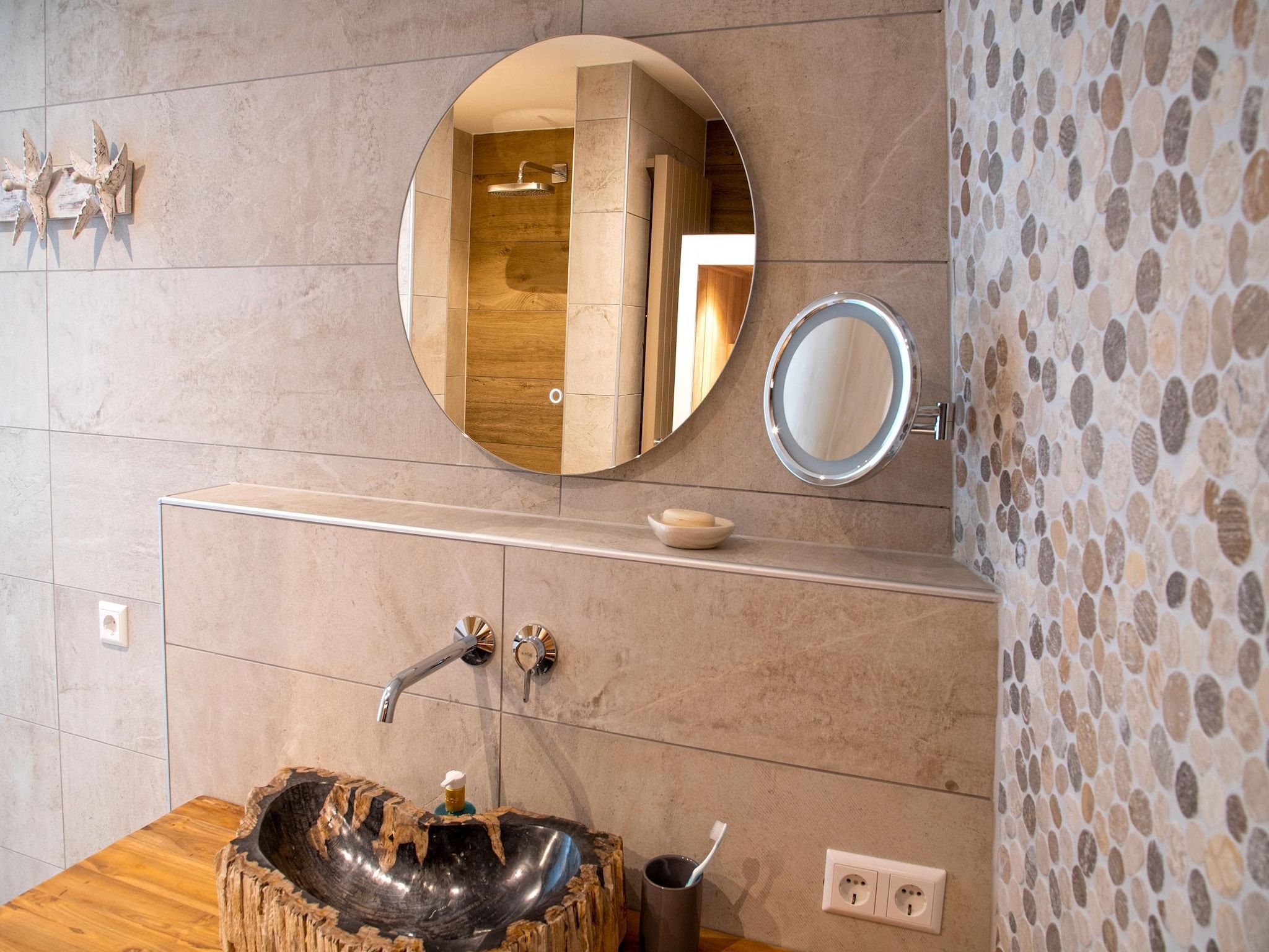 De badkamer van Casa Anna in Scherpenisse