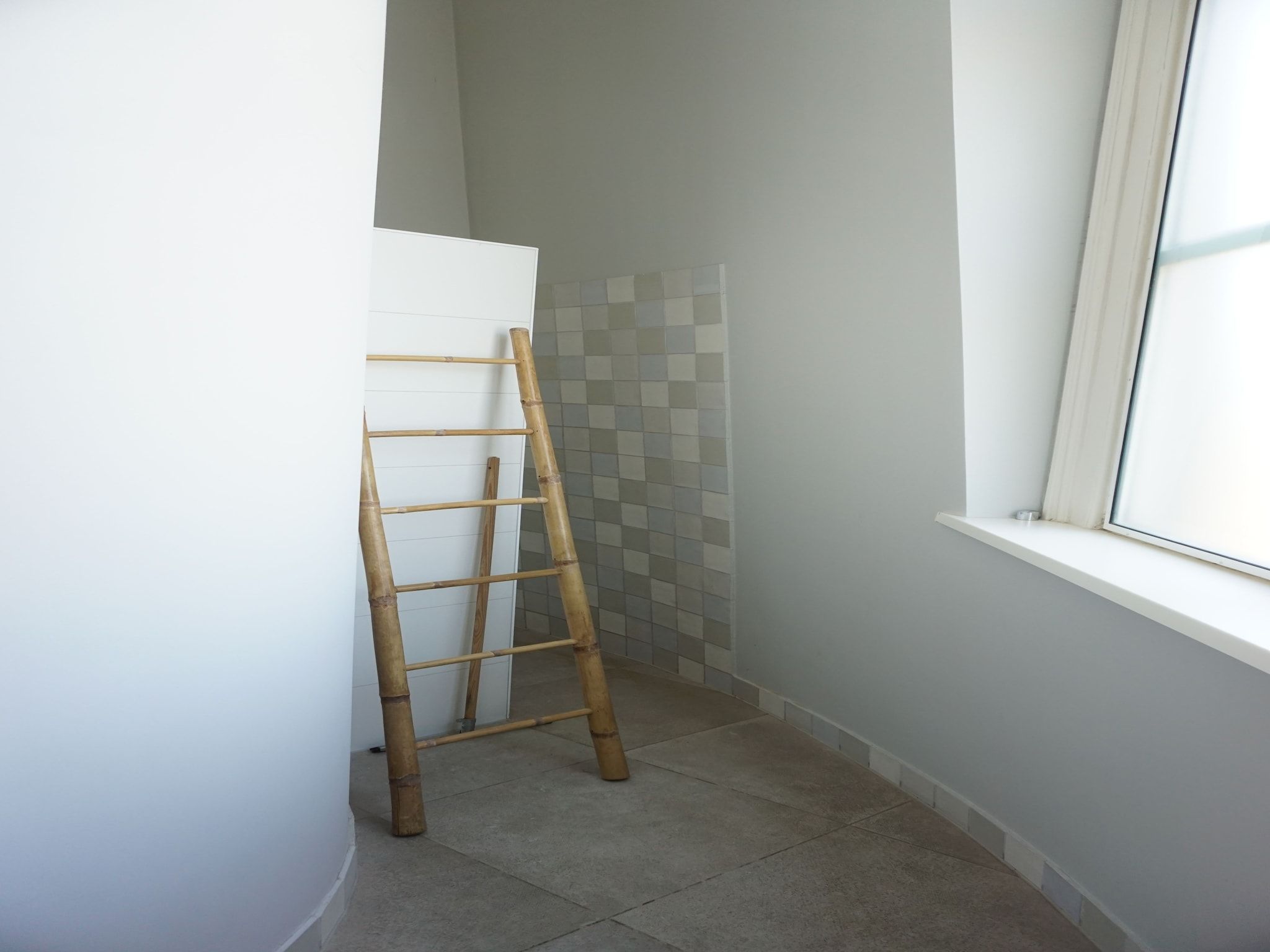 De badkamer van Watertoren Vlissingen 16 pax in Vlissingen