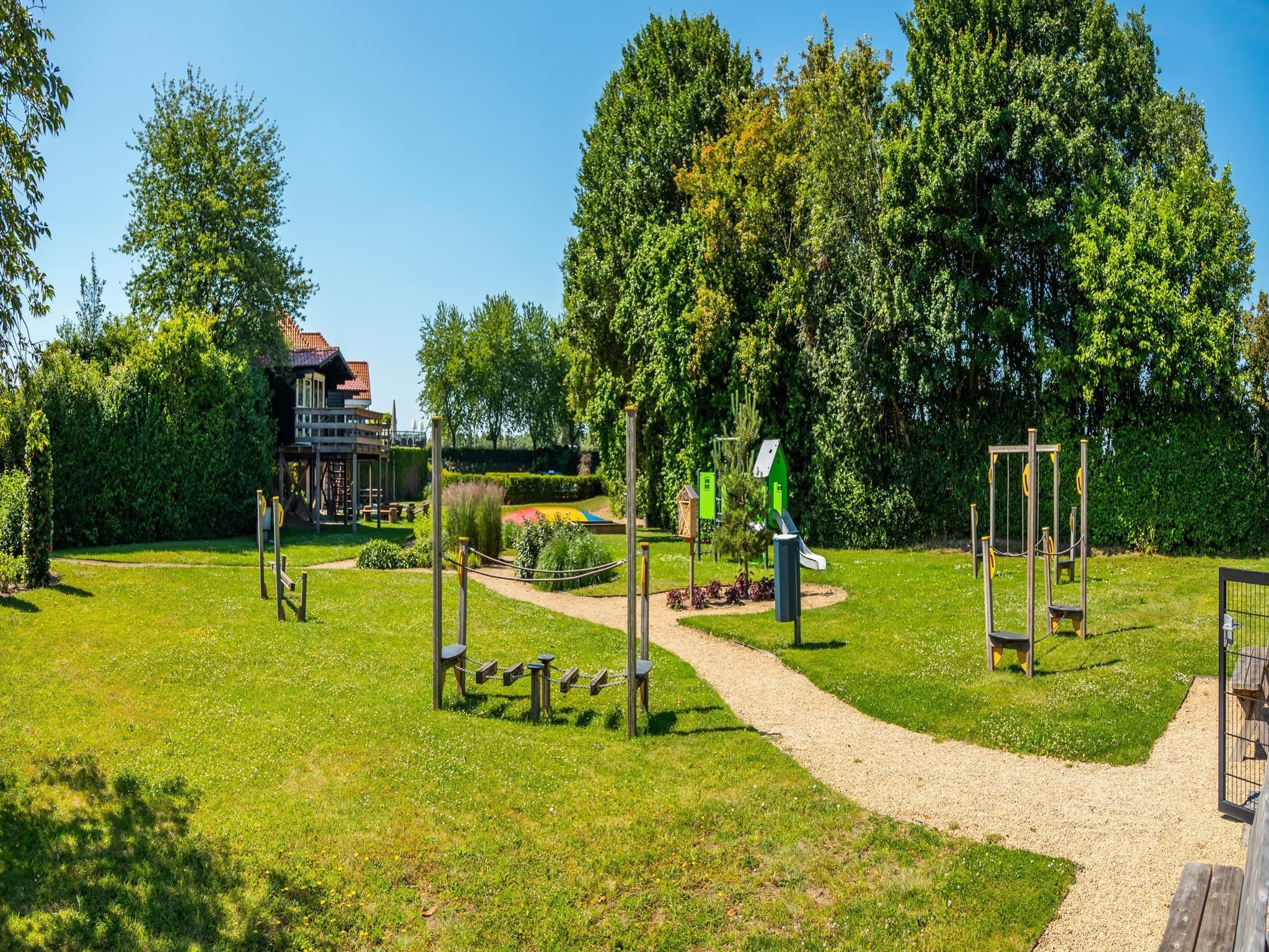 Parkfaciliteiten bij Cube Exclusif 4 in Olburgen