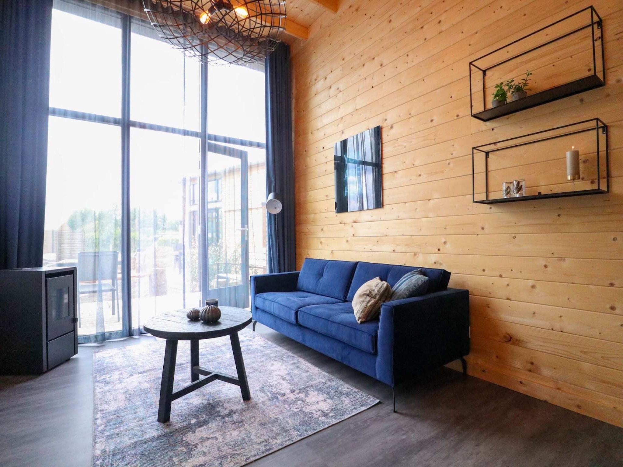 De woonkamer van Tiny House 2 in Olburgen