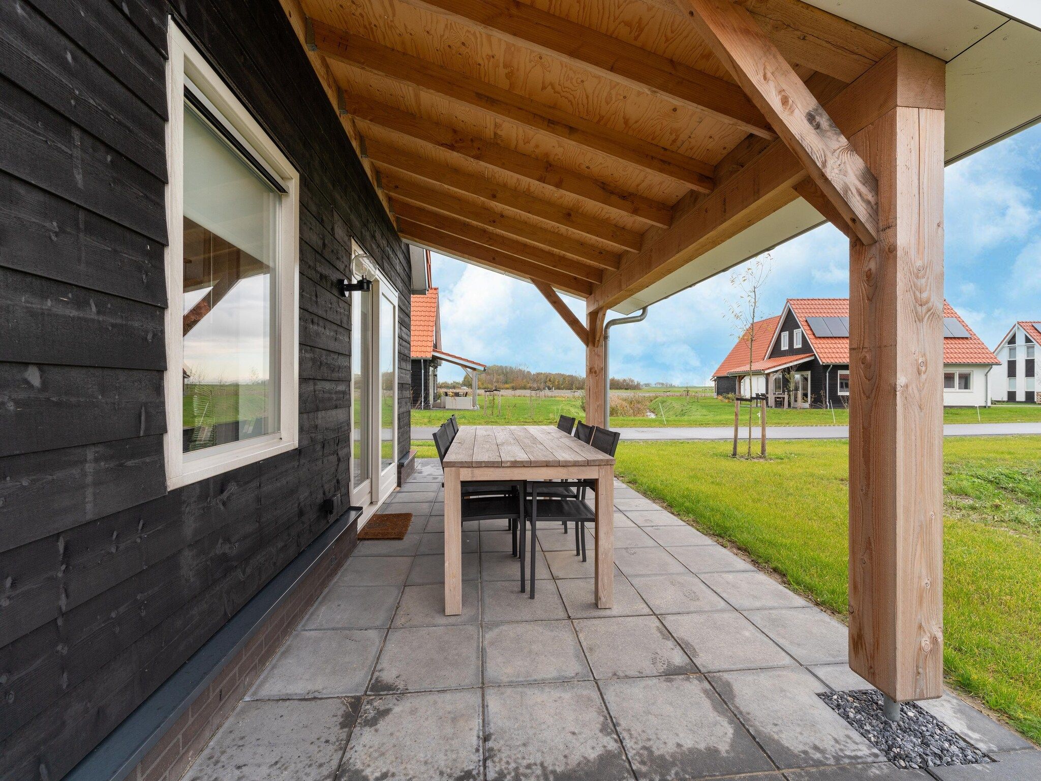 Het terras van De Botter Huis Nr 15 in Scherpenisse