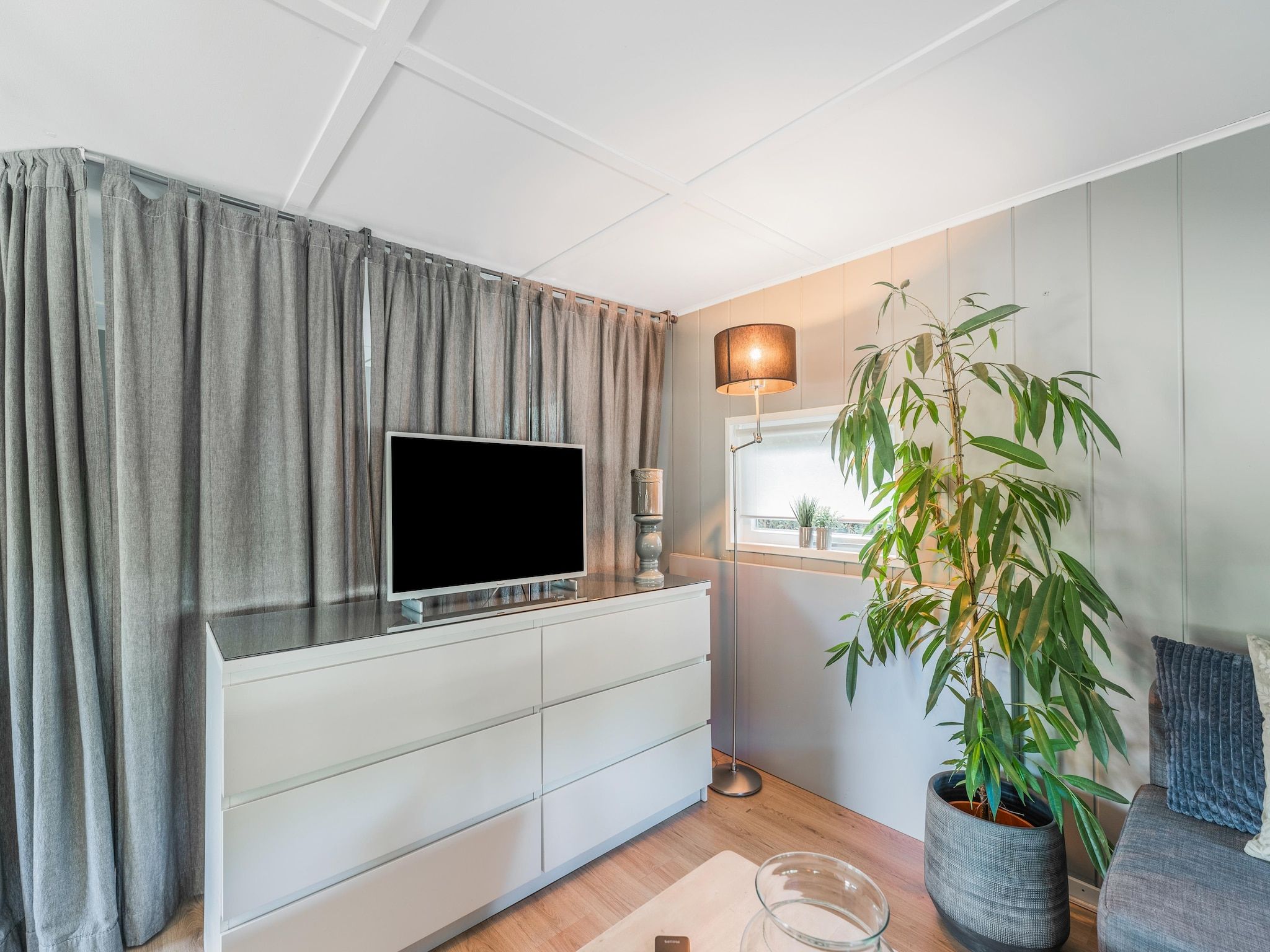 De woonkamer van Steenmarter in Reutum