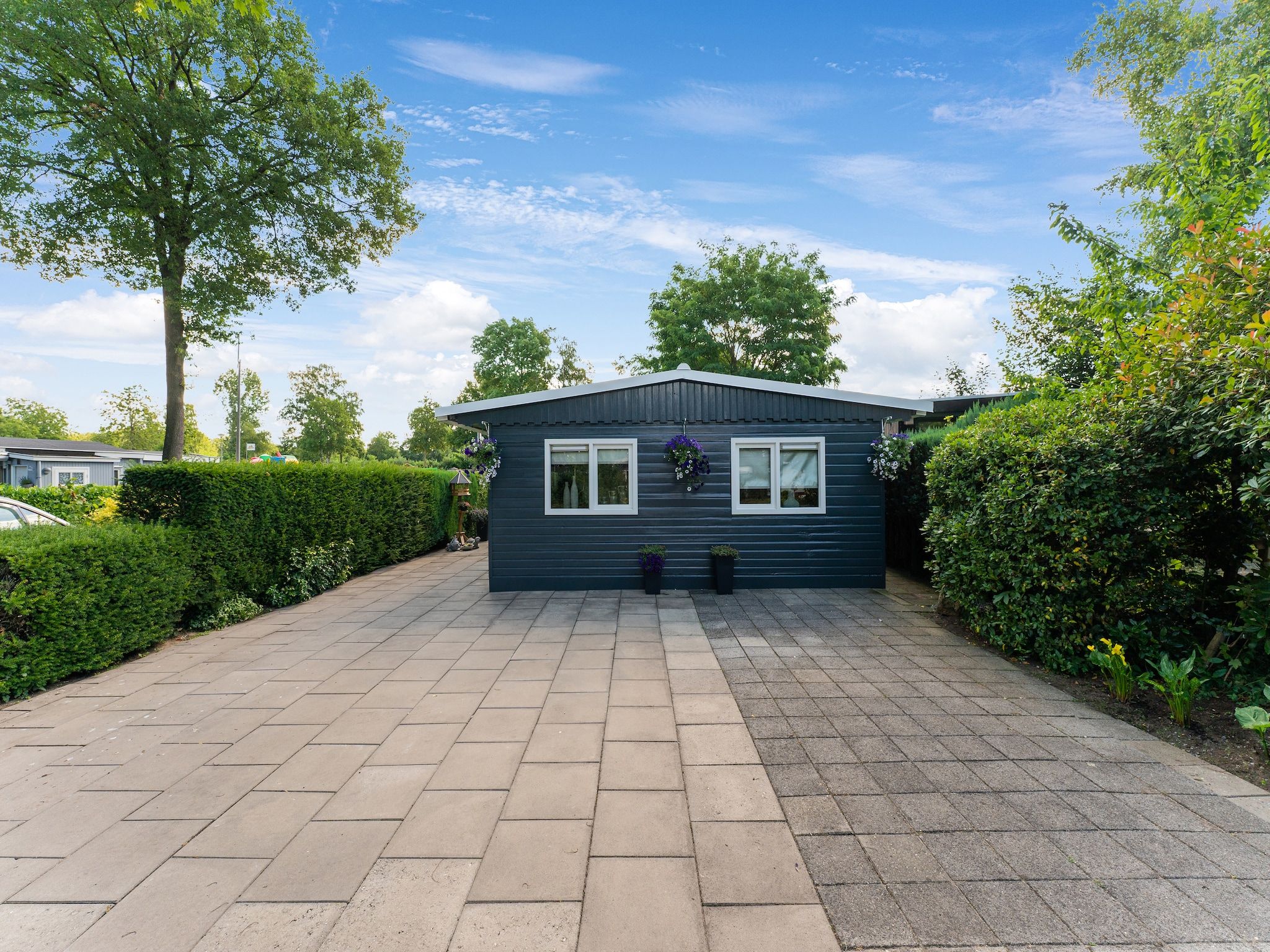 De buitenkant van Steenmarter in Reutum