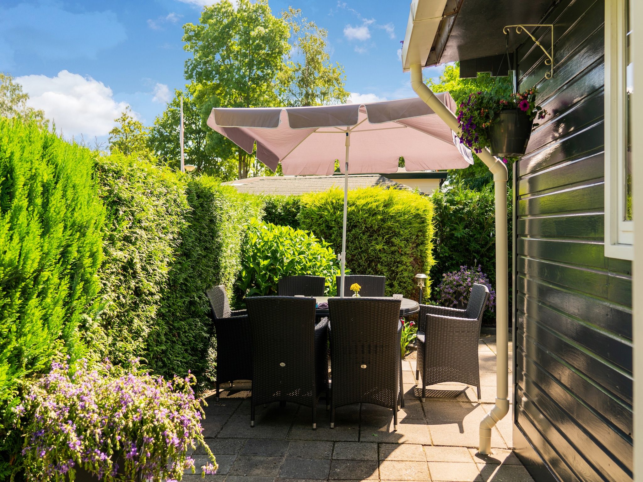 Het terras van Steenmarter in Reutum