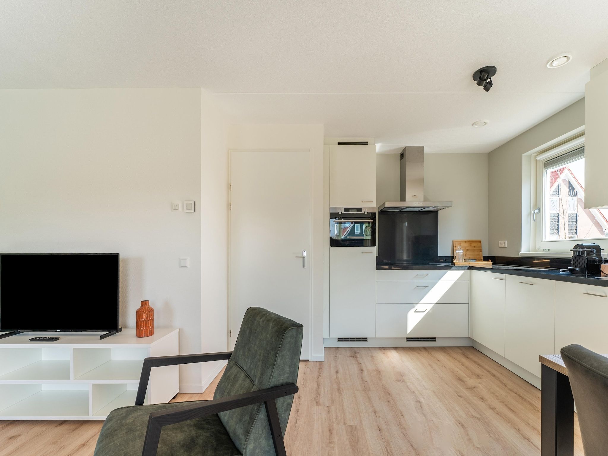 De keuken van De Tjiftjaf Huis Nr 21 in Scherpenisse