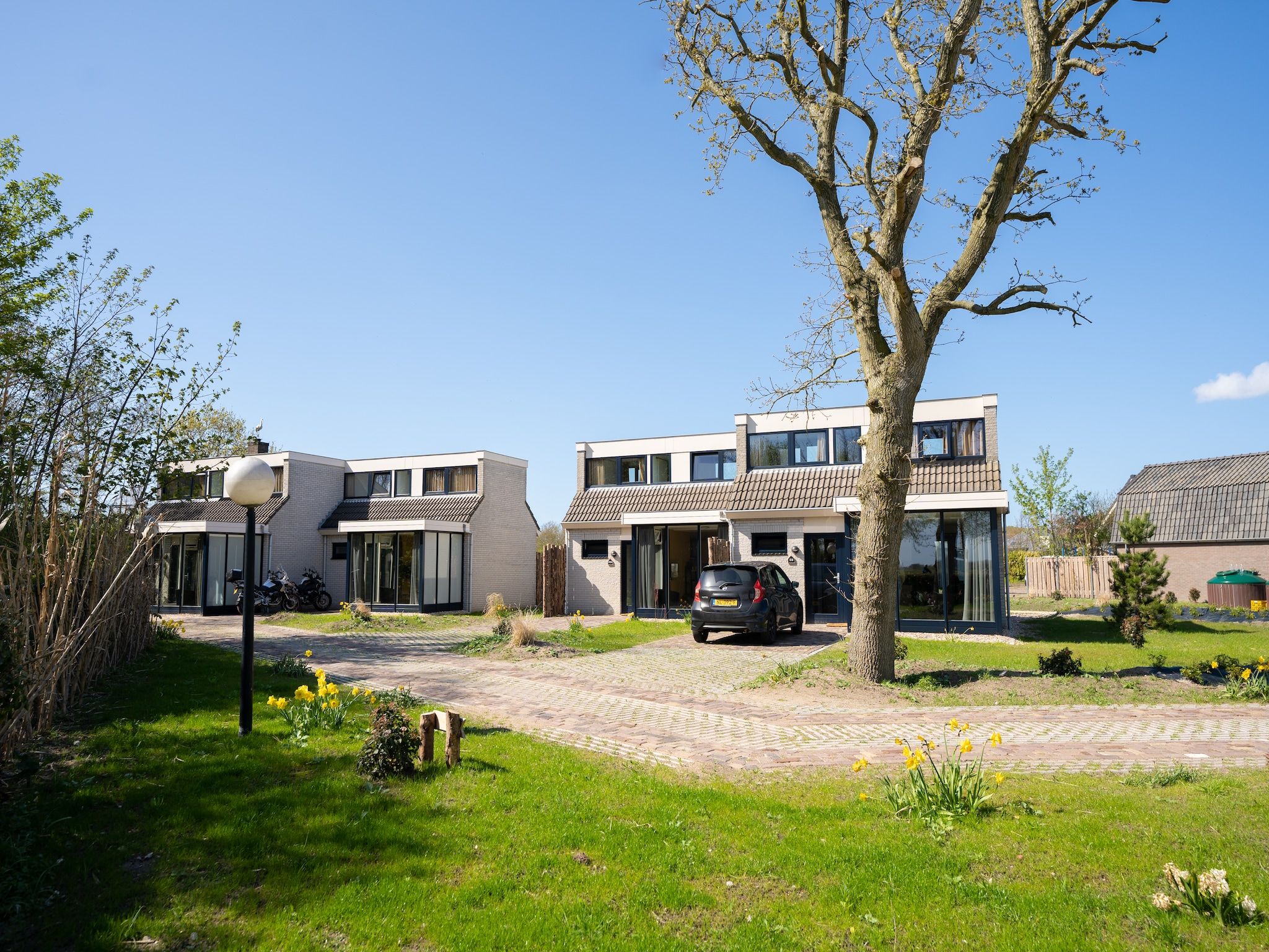 De buitenkant van Vakantiepark 't Eibernest Texel 2 in De Cocksdorp