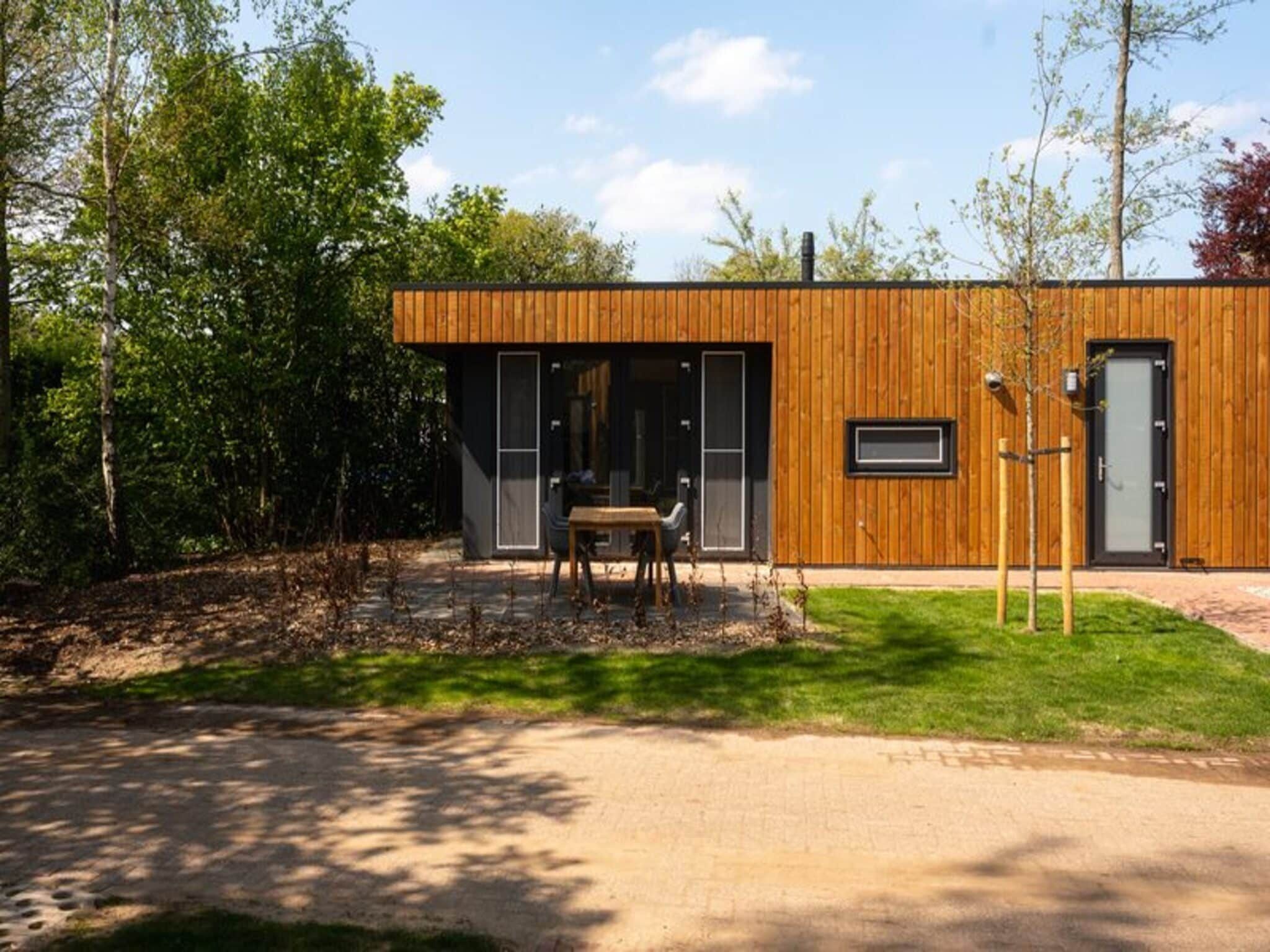 De buitenkant van Vakantiepark Mölke 35 in Zuna