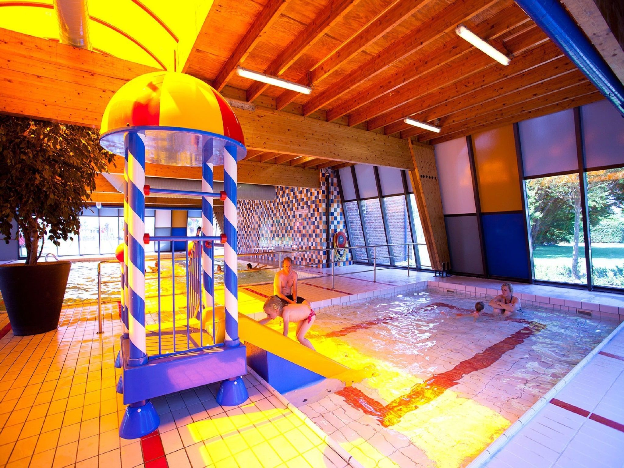 Parkfaciliteiten bij L-Cube 6 in Breskens