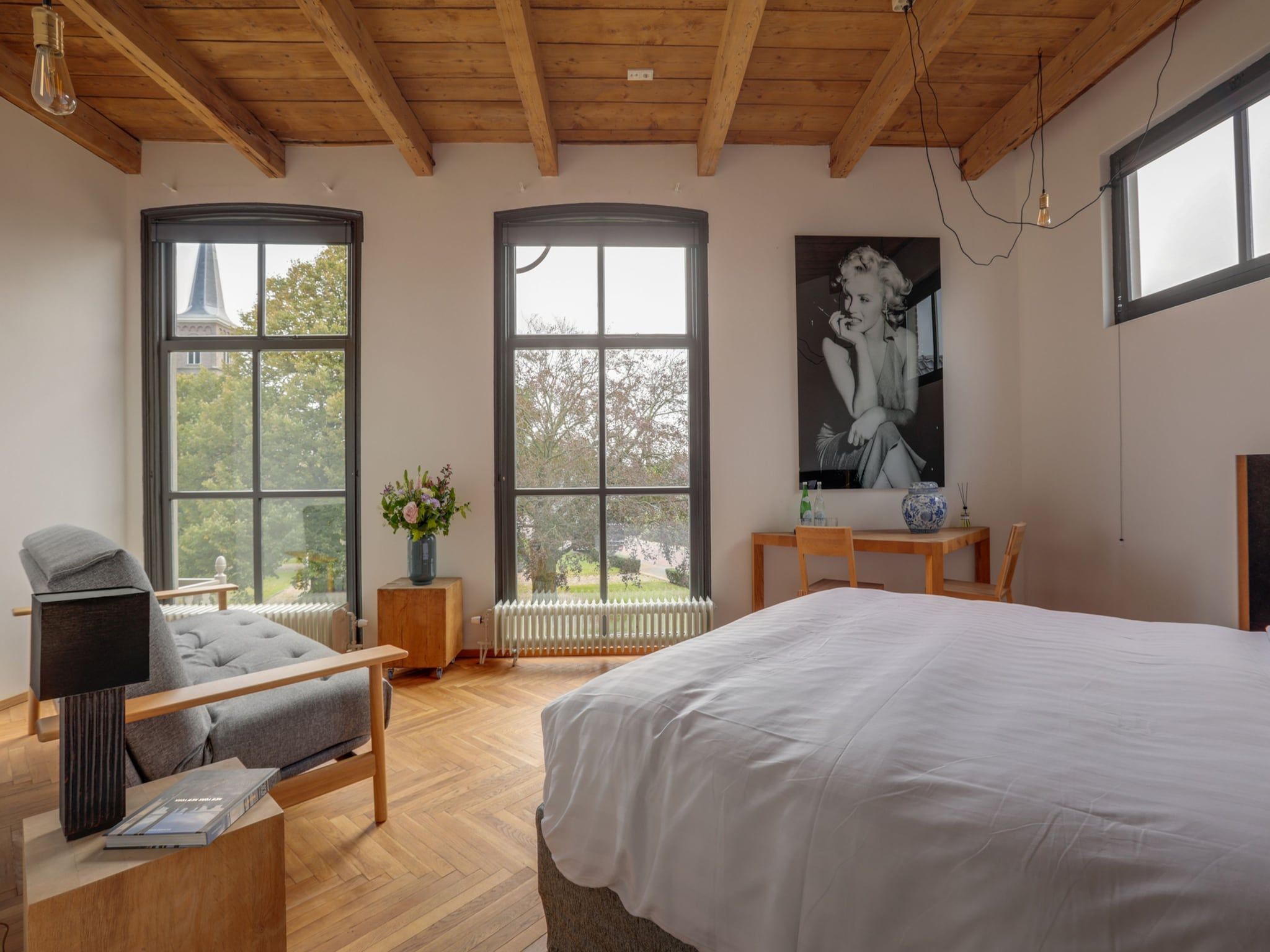 Een slaapkamer van 'Herberg De Waard van Ternaard' in Ternaard