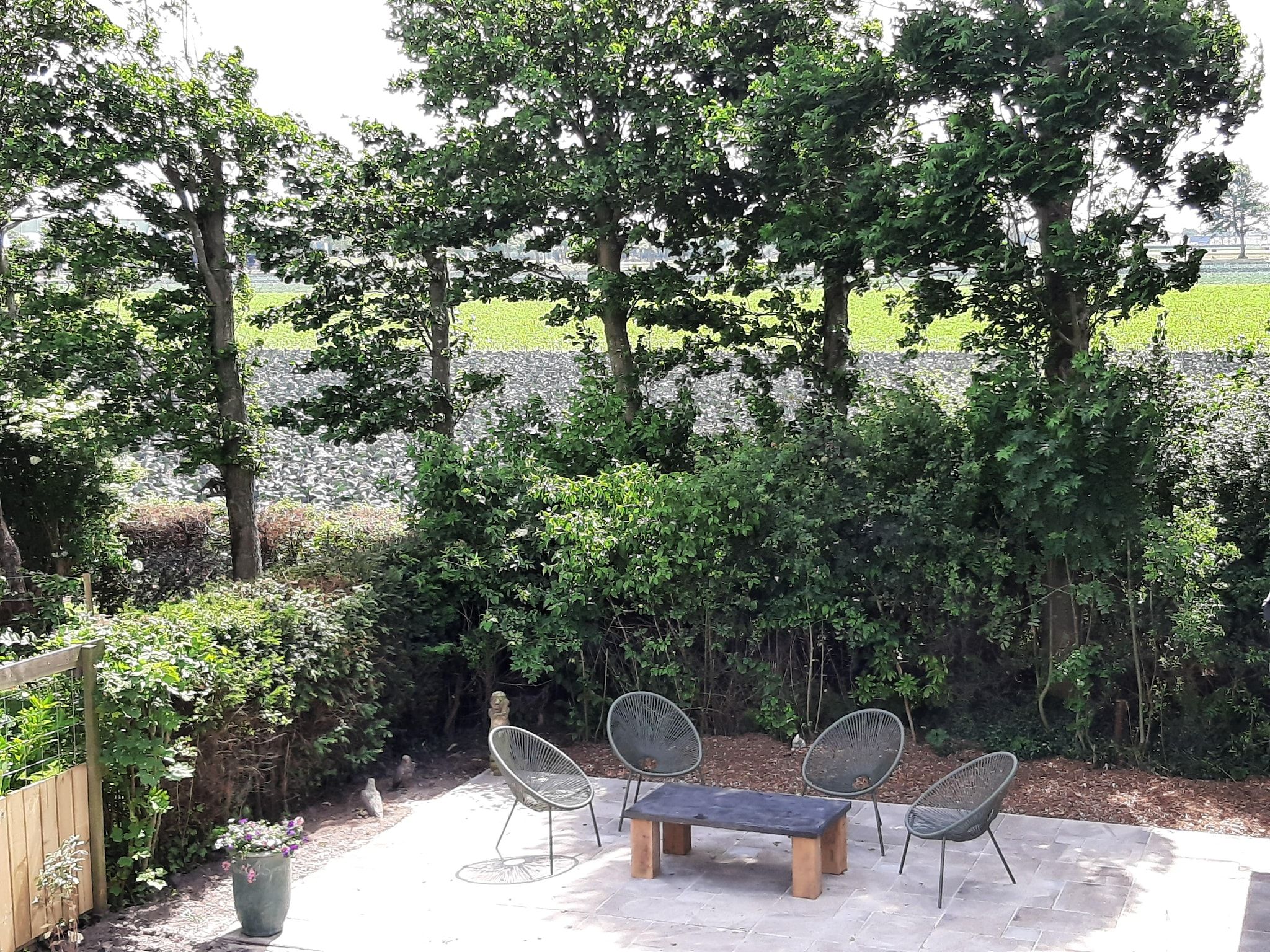 Het uitzicht vanaf Vakantiehuis DJEZ in Tuitjenhorn