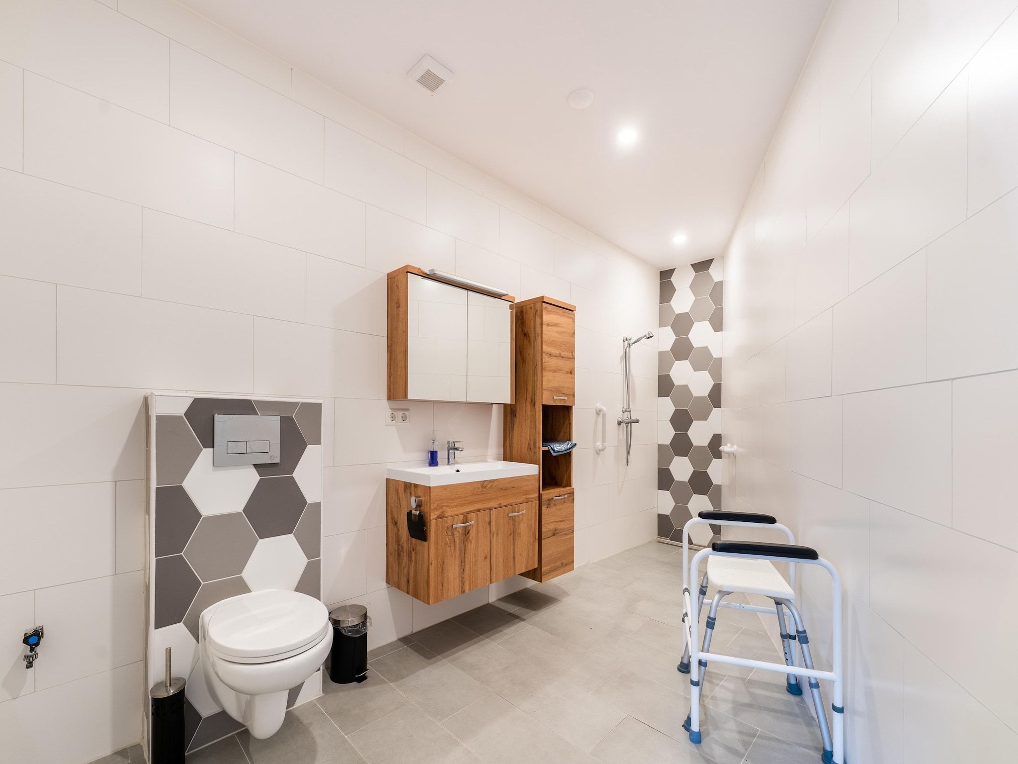 De badkamer van NR 2 in Goirle