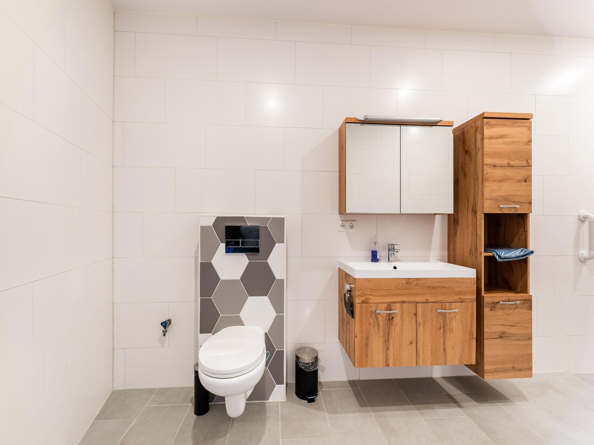 De badkamer van NR 2 in Goirle