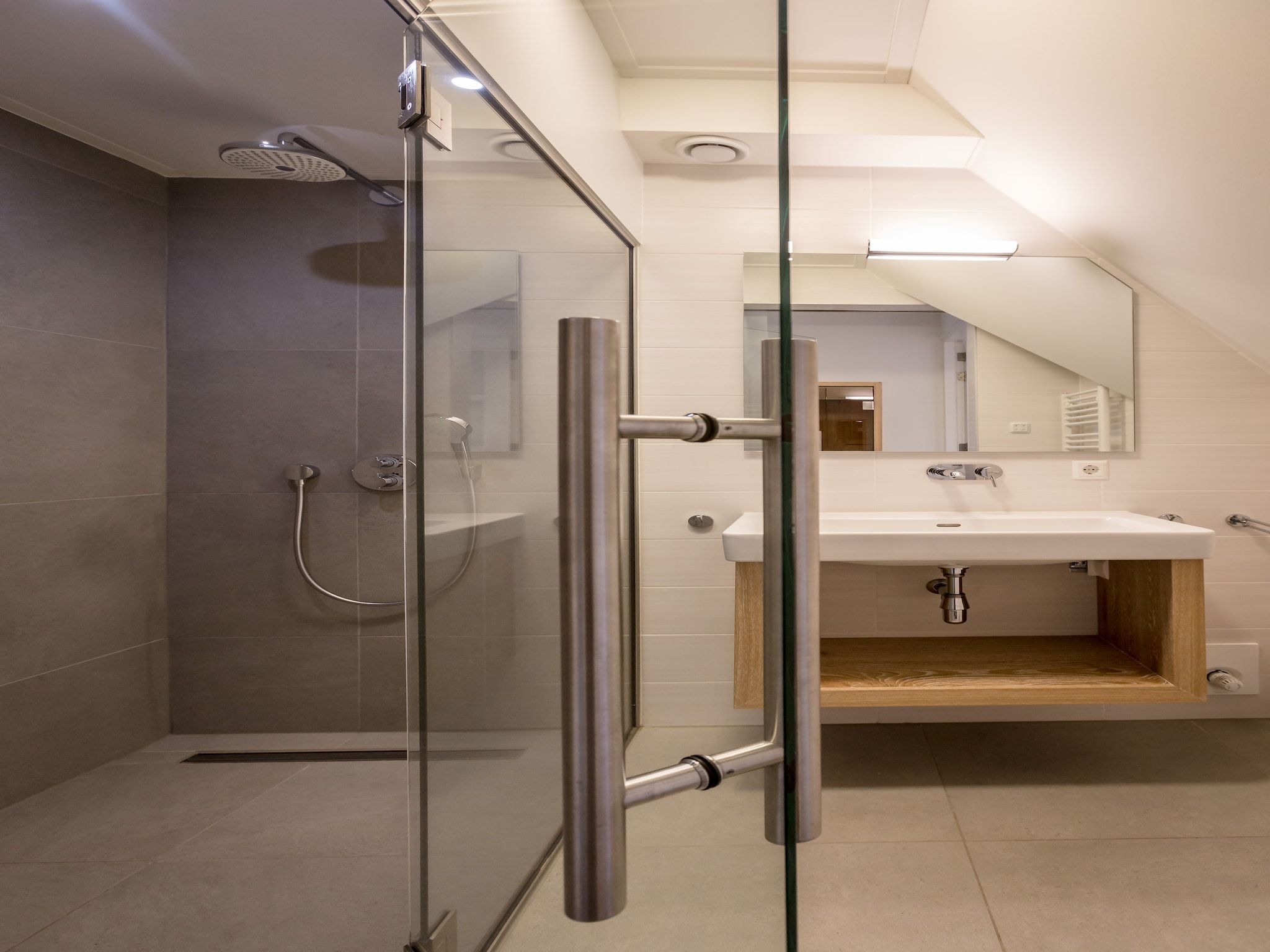 De badkamer van Friese Meren Villa's 17 in Delfstrahuizen