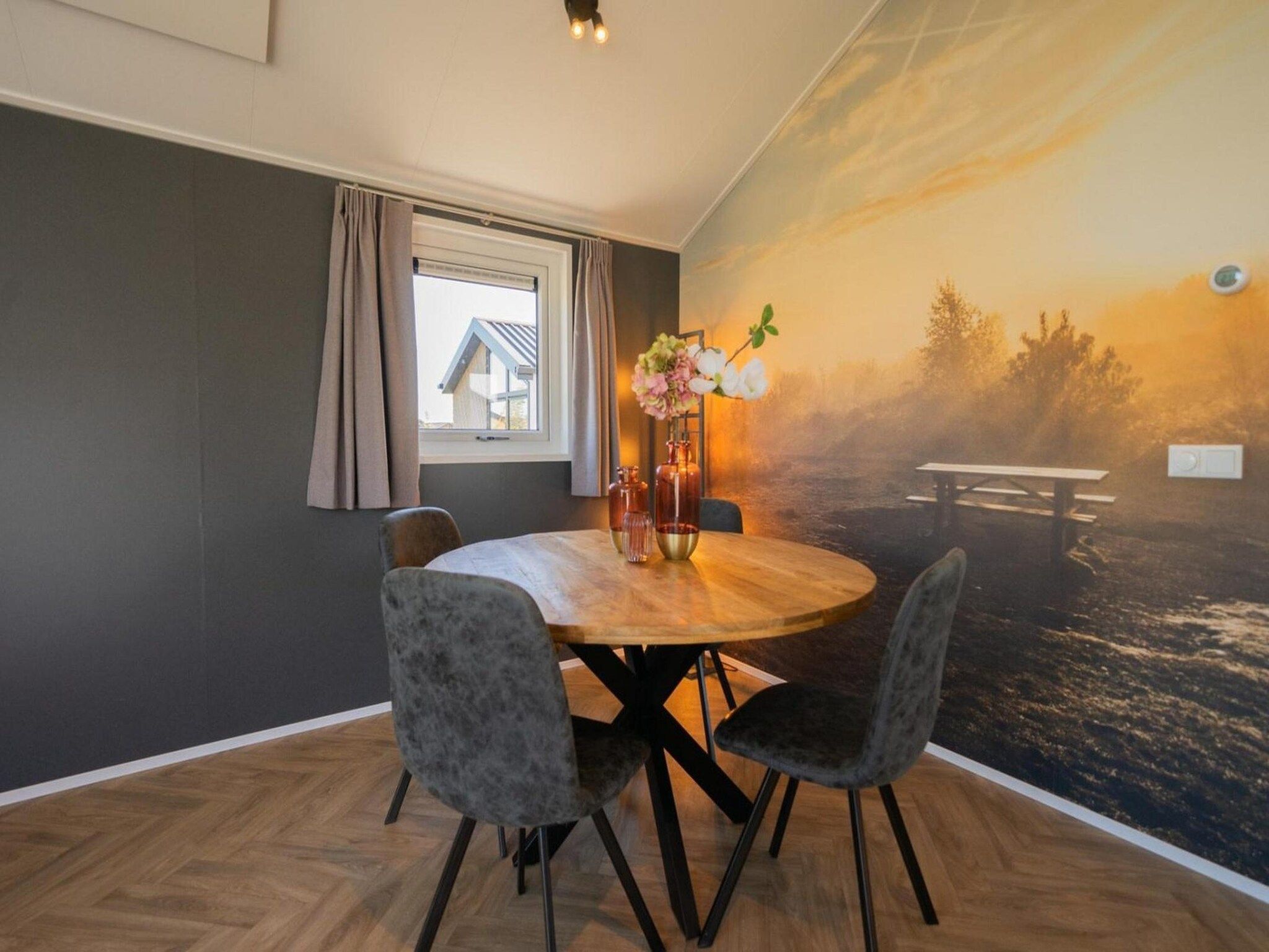 De eetkamer van Velthorst 4 in Kampen