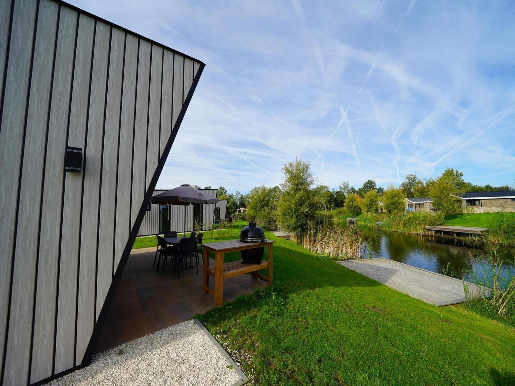 De buitenkant van Just Nature 6 in Kampen