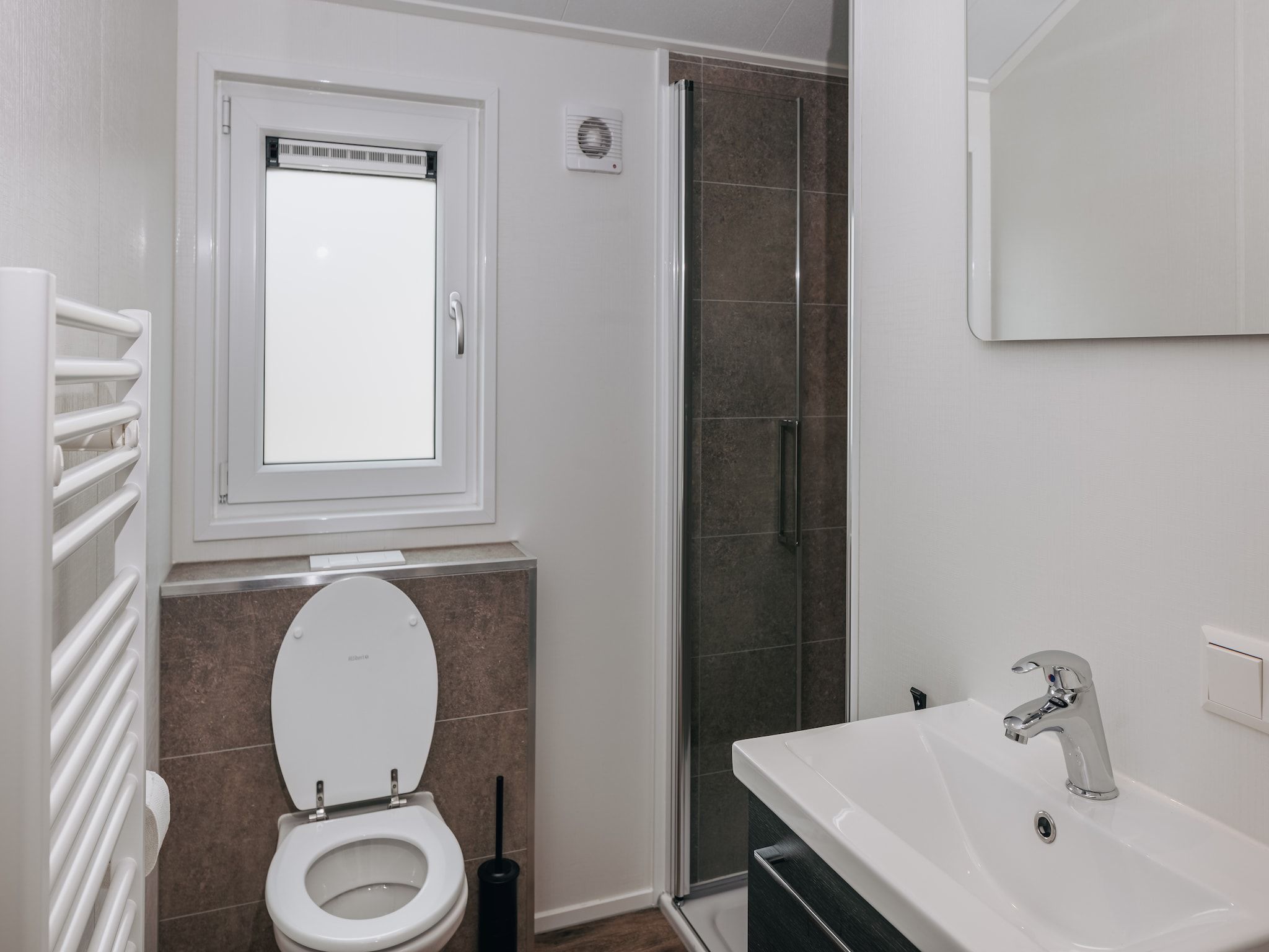 De badkamer van Vakantiepark Giethoorn 8 in Giethoorn