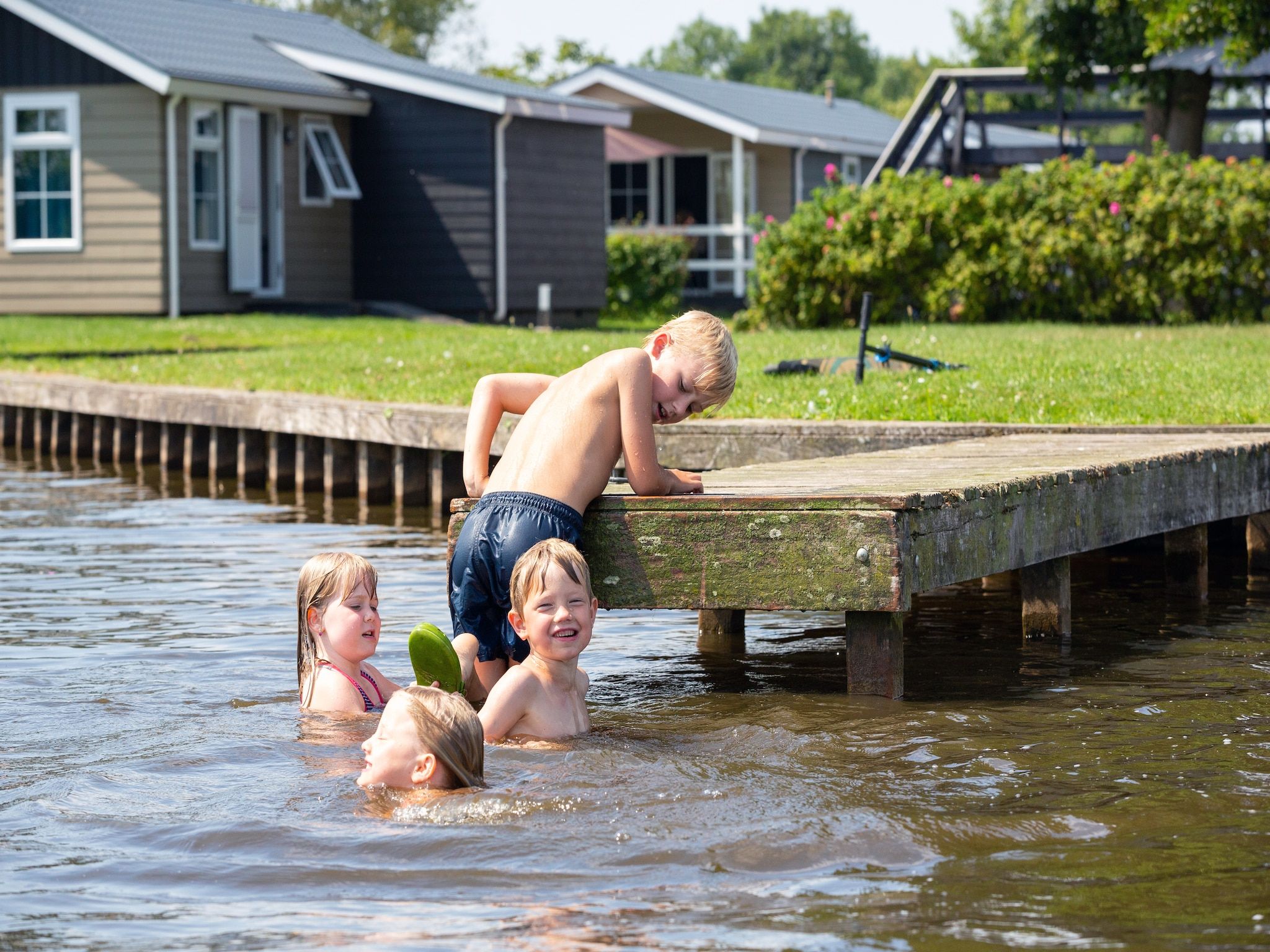 Parkfaciliteiten bij Vakantiepark Giethoorn 10 in Giethoorn
