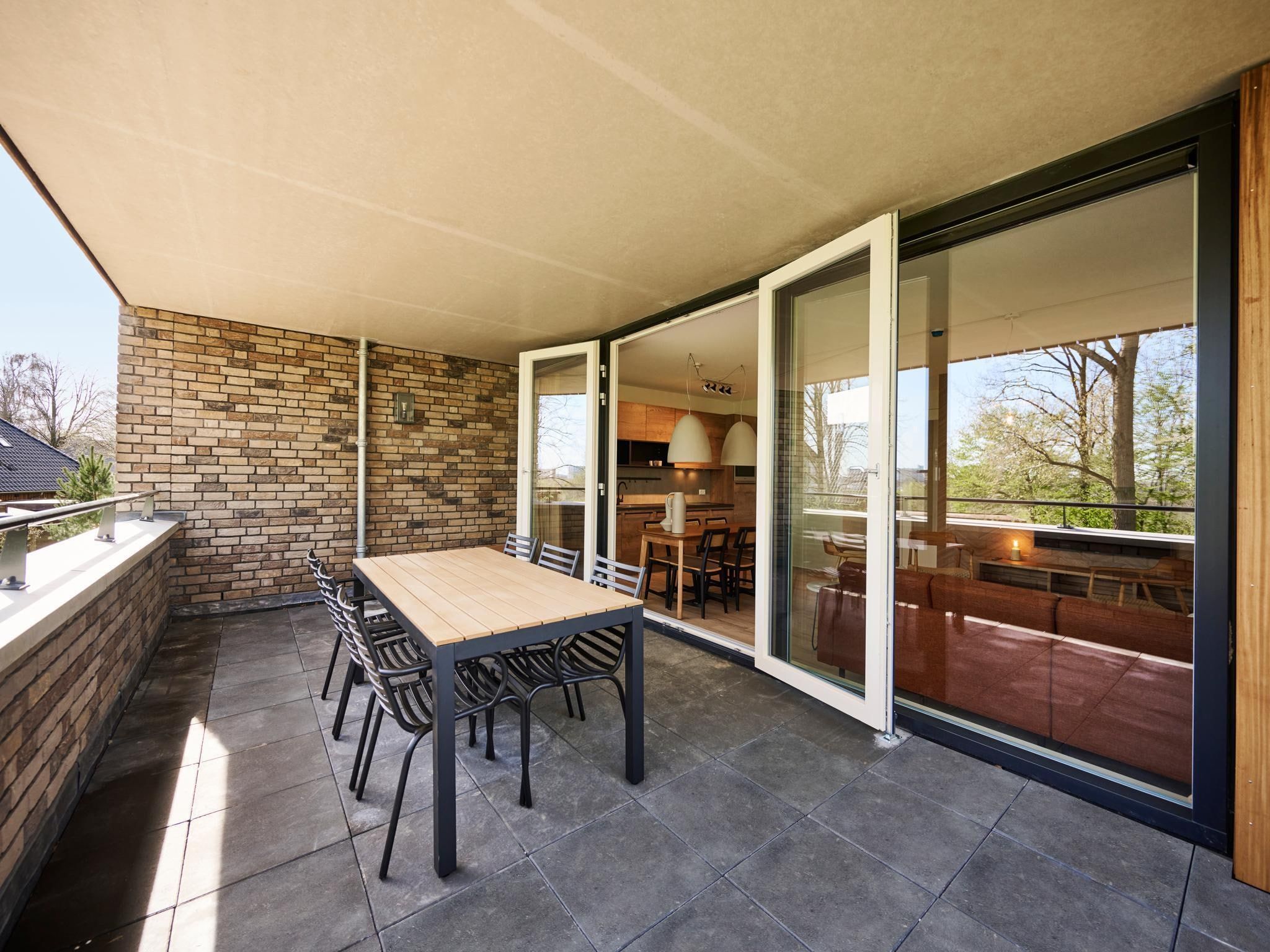 Het terras van Resort Maastricht 35 in Maastricht