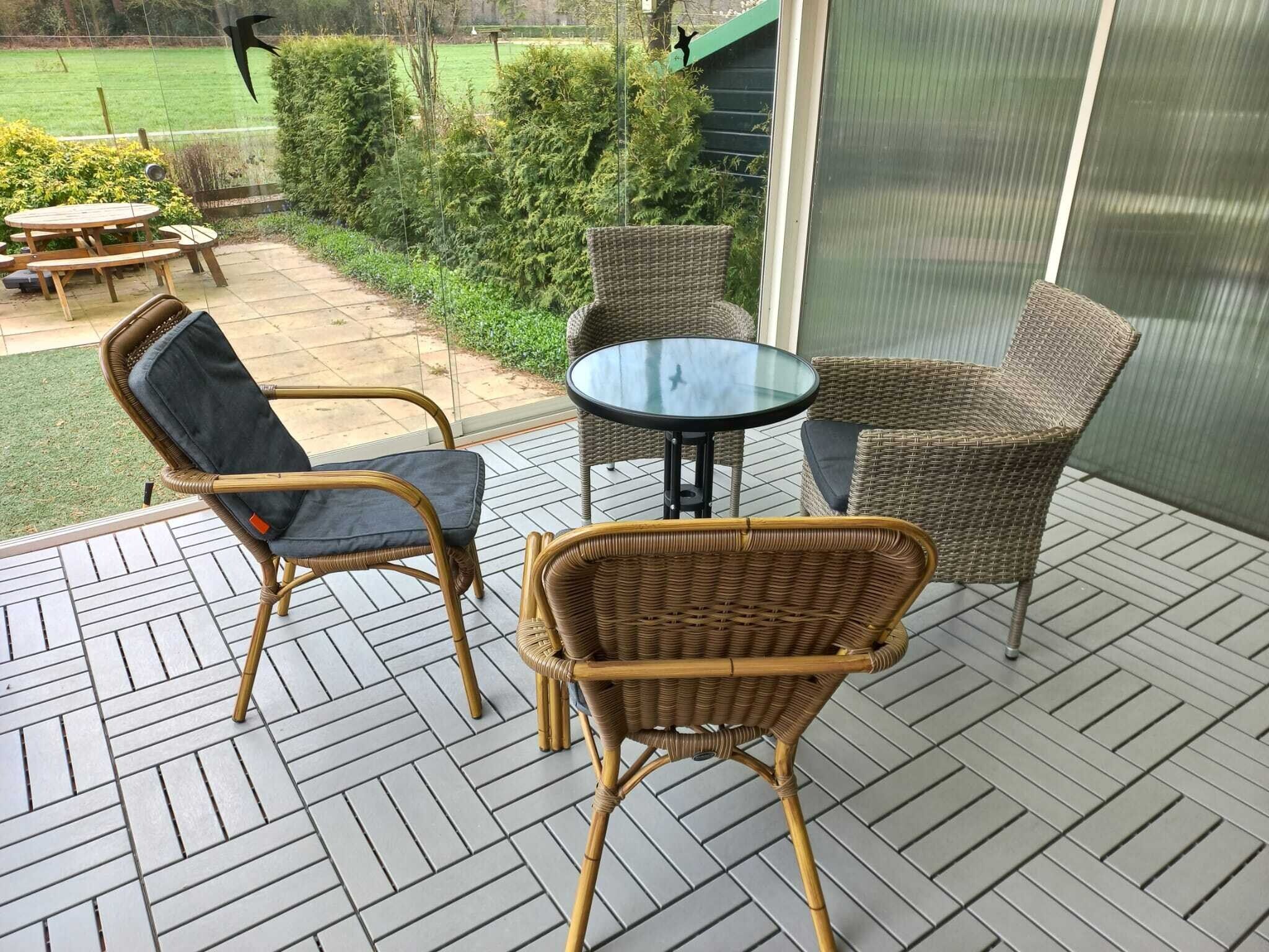 Het terras van Koperwiek in Garderen