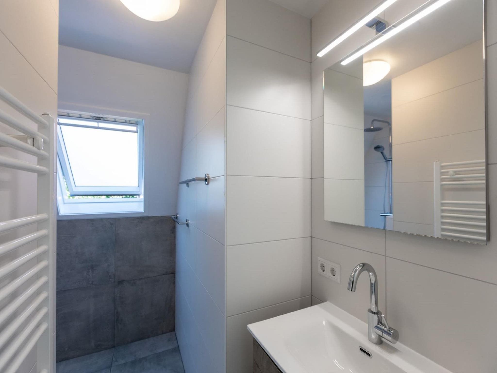 De badkamer van Vakantie bij Meeussen - Molendal 2 in Plasmolen