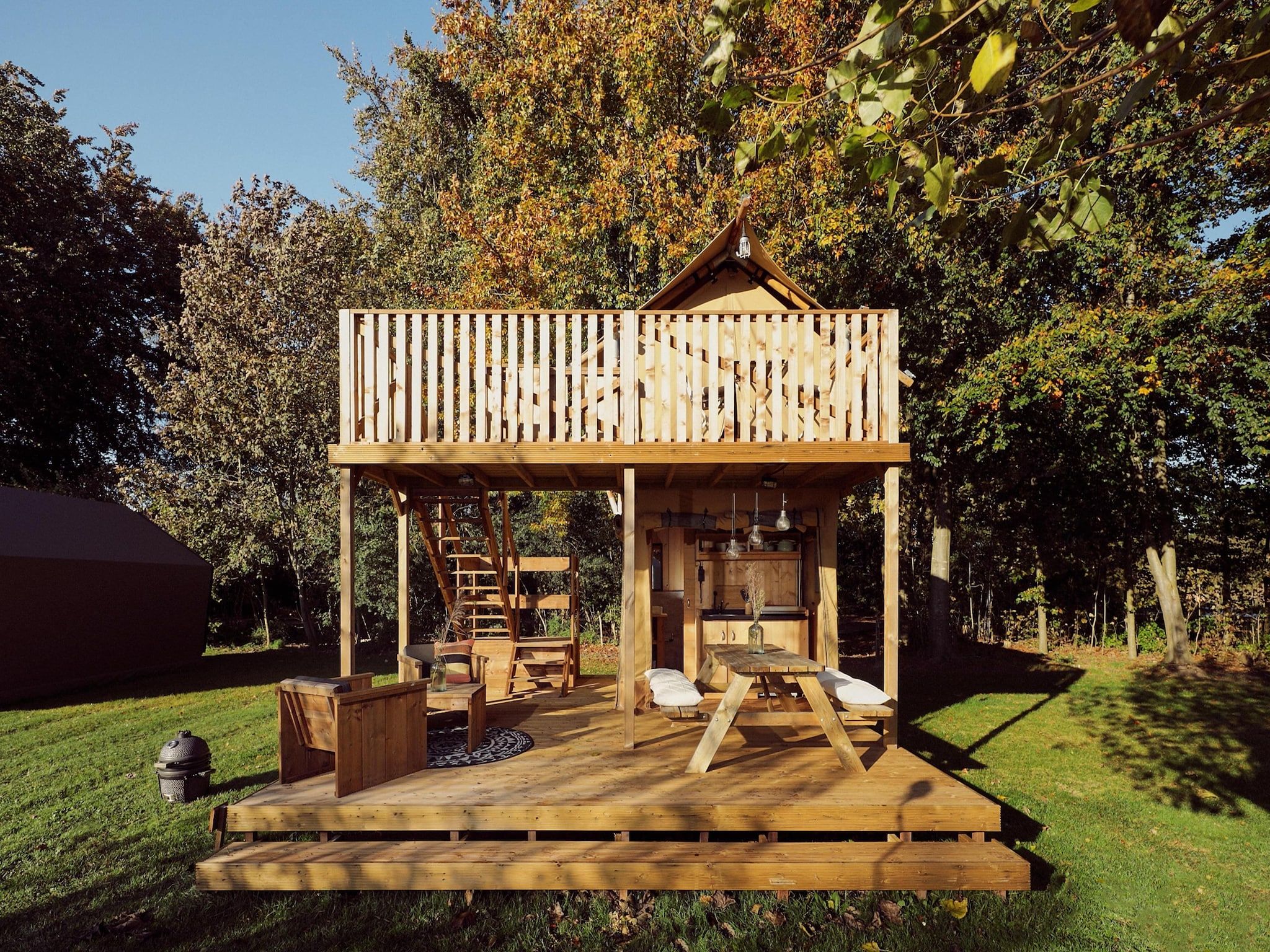 De buitenkant van Resort de Parel 1 in Zeewolde