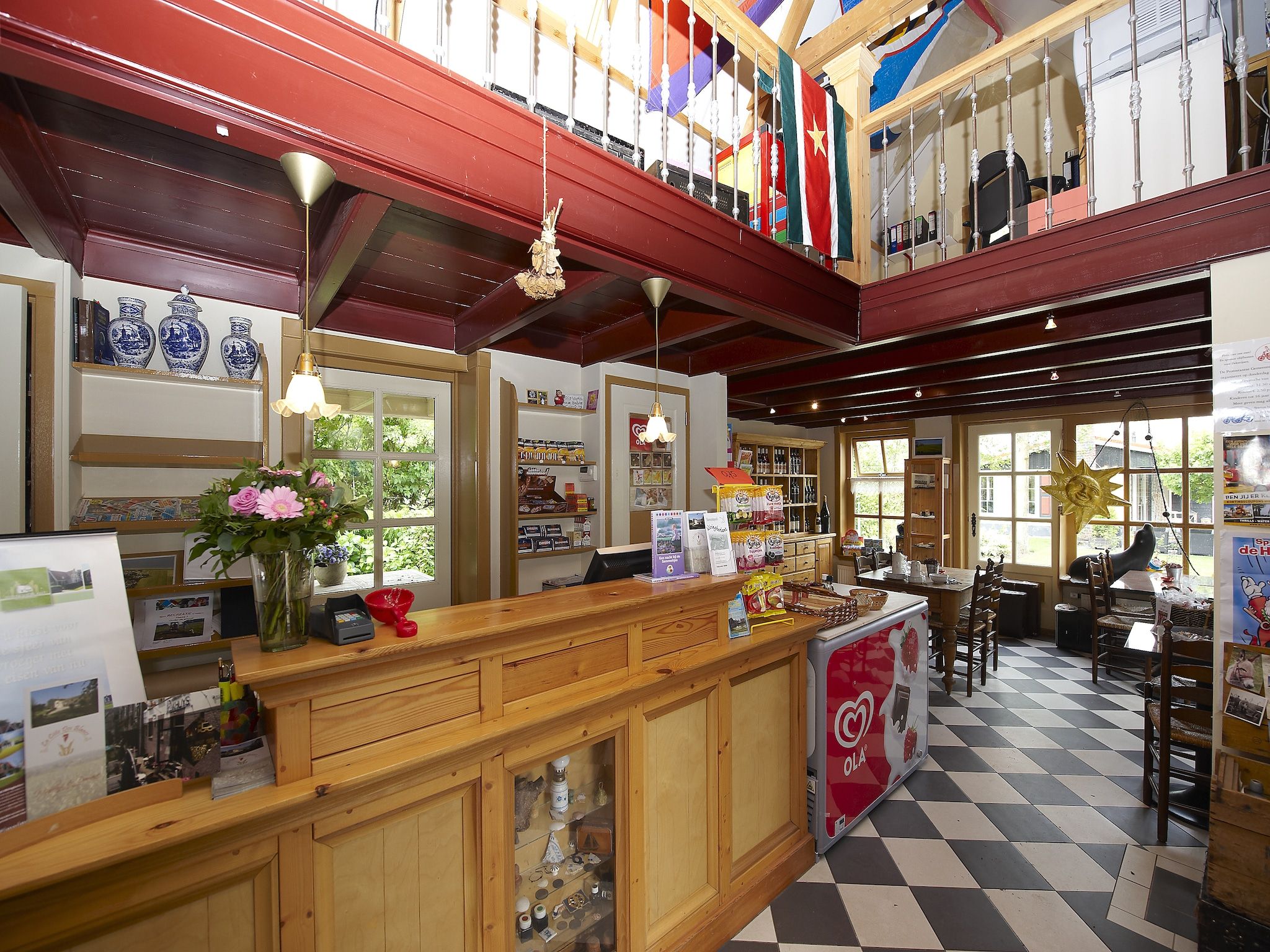 Parkfaciliteiten bij Recreatiepark Wiringherlant - Wiringher Chalet 83 in Hippolytushoef